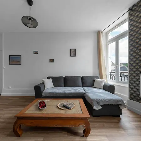 Nature - Design En Centre 아파트 Cusset